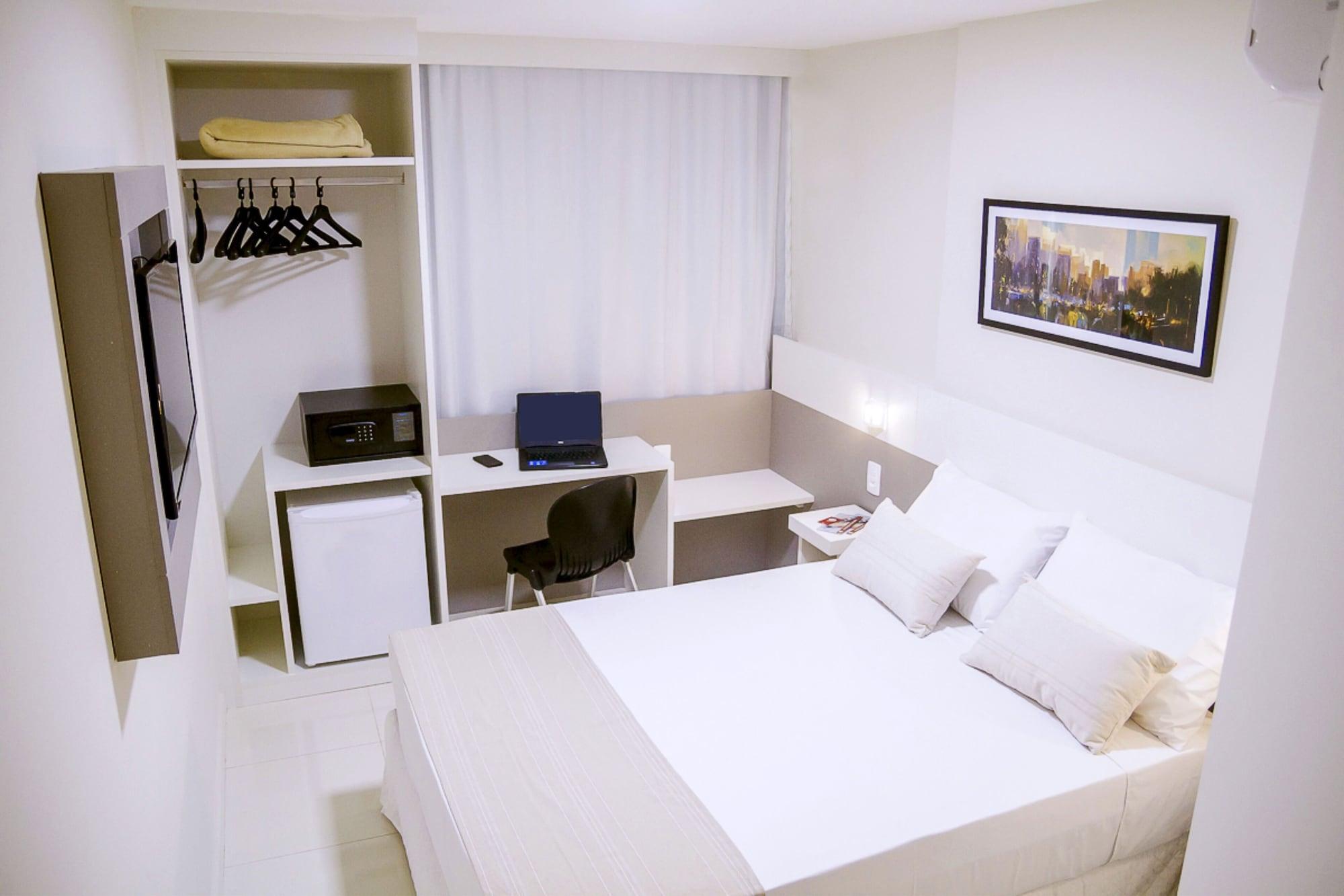 Bristol Easy Uba Hotel Bagian luar foto