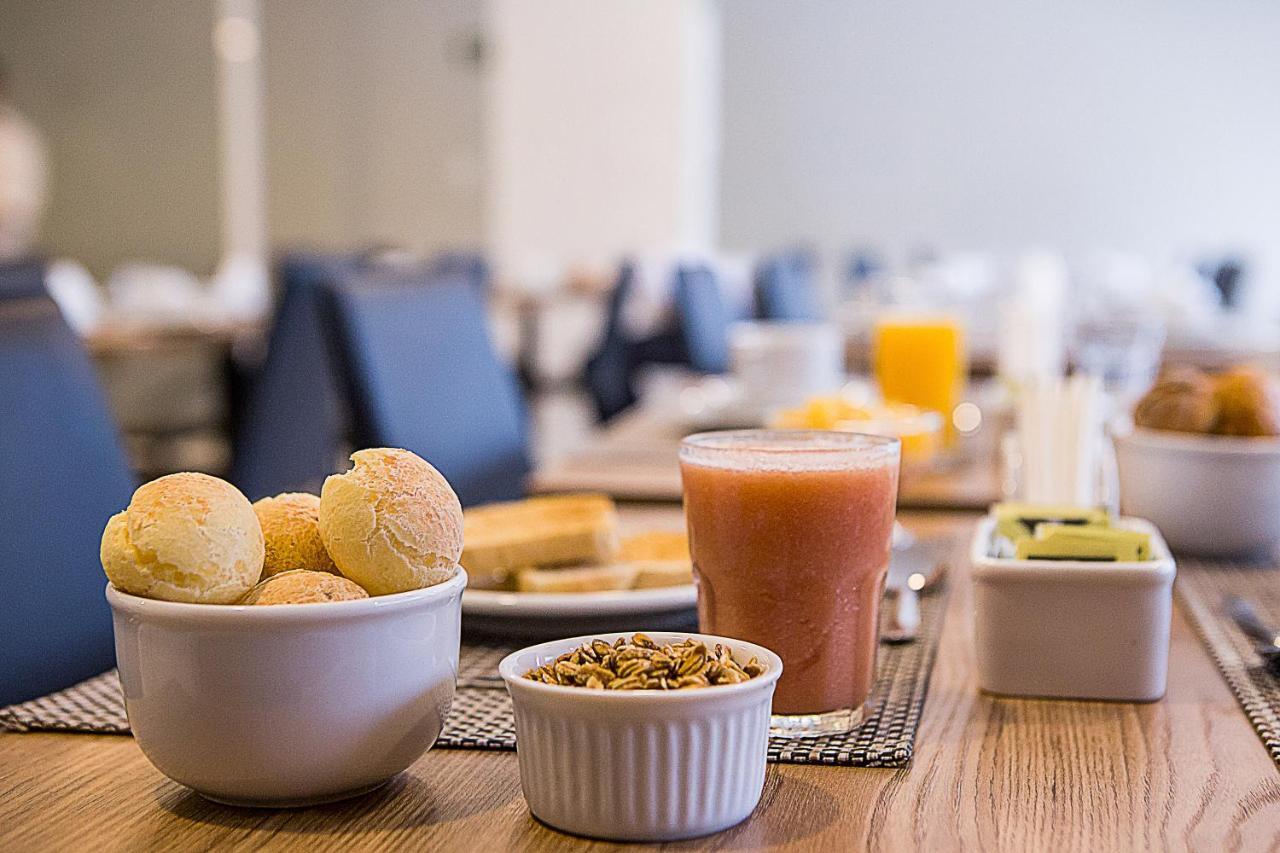 Bristol Easy Uba Hotel Bagian luar foto