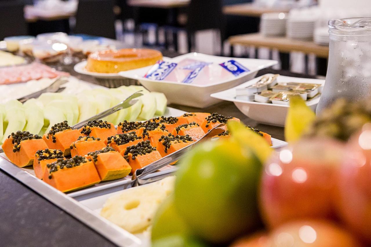 Bristol Easy Uba Hotel Bagian luar foto