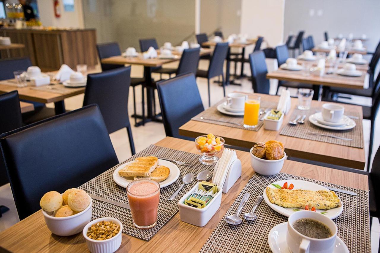 Bristol Easy Uba Hotel Bagian luar foto